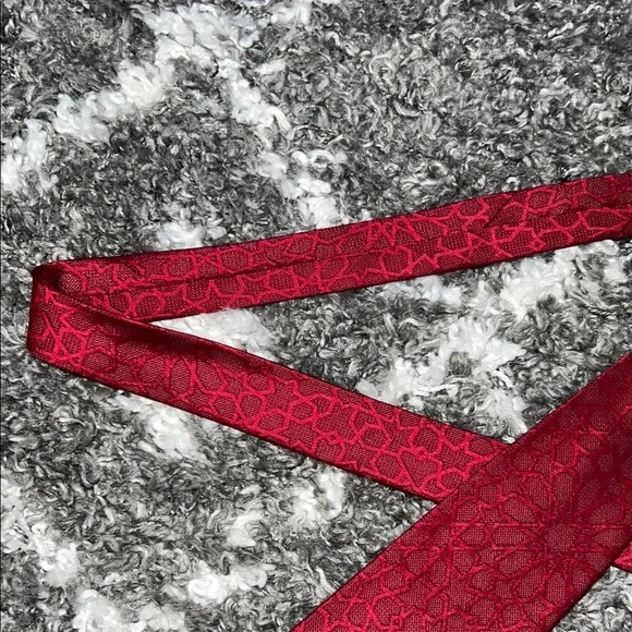 EUC Yves Saint Laurent Red Men's Tie - Picture 4 of 6
